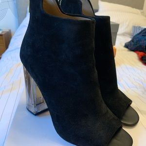 Lulah Kid Suede- Calvin Klein Shoes